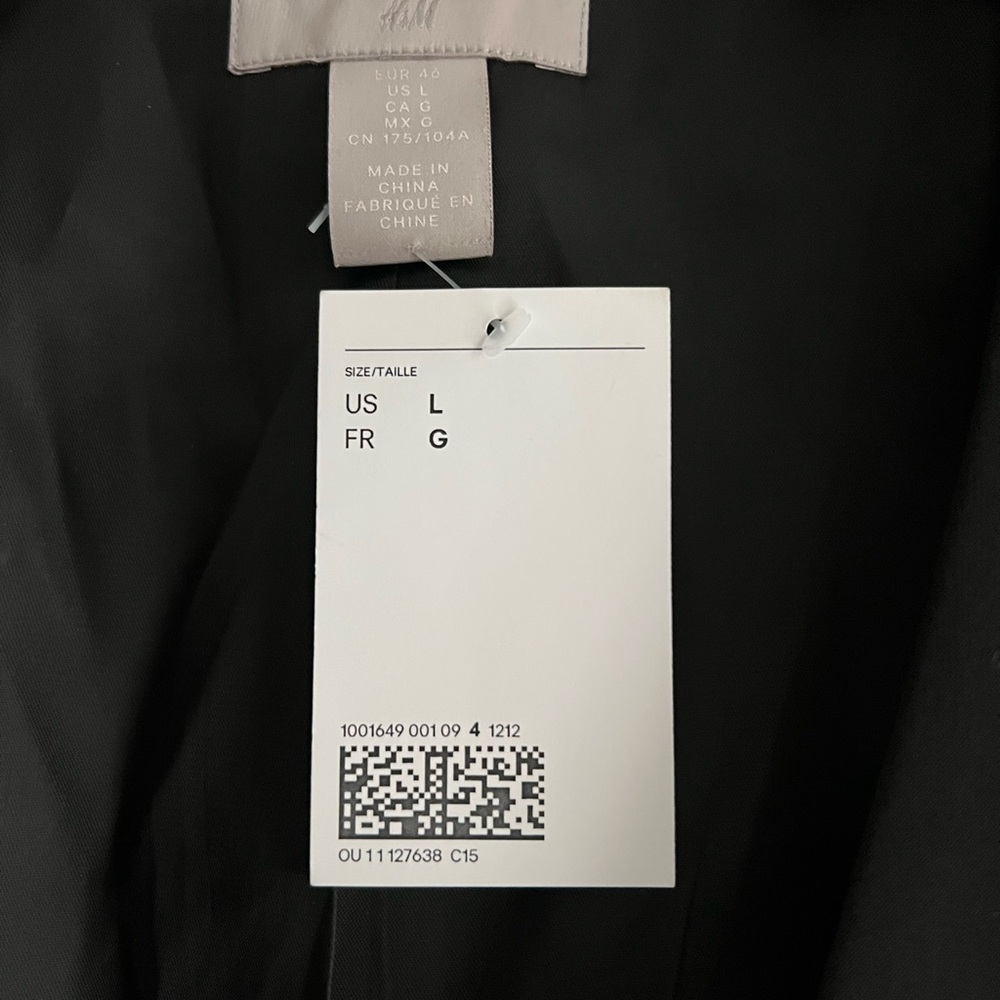 H&M black button front vest/ waistcoat NWT - Picture 2 of 2